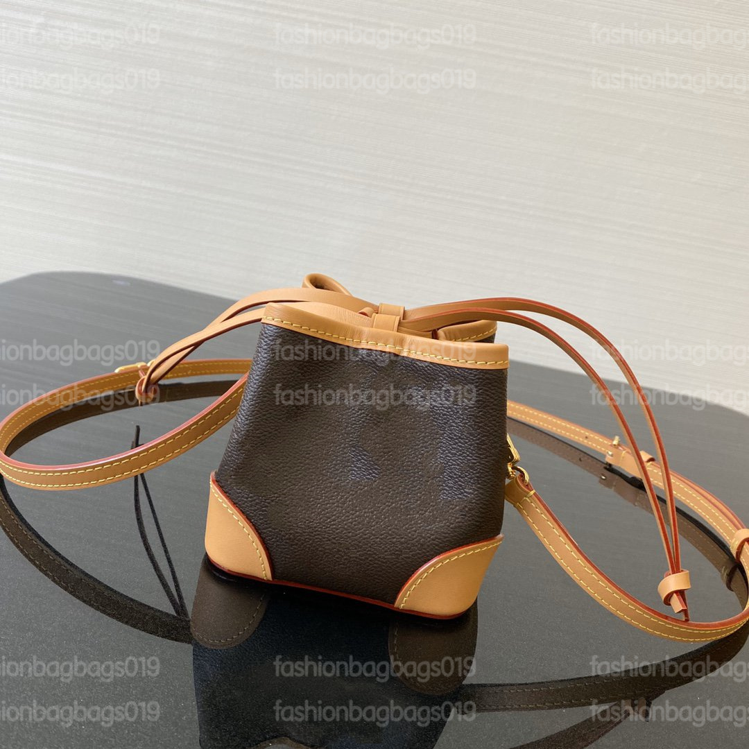 

2022 NEONOE Mini Bucket Bag Luggage Tag Crossbody Bags Drawstring Closure Wallet Designer Handbags Noe Purse M57099