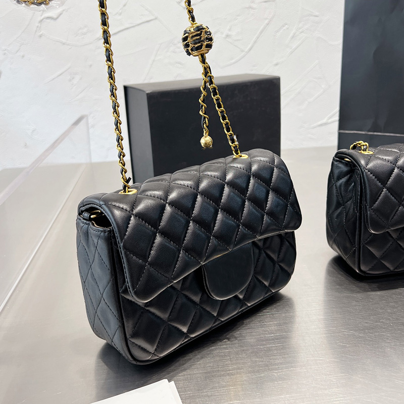 

2022Ss F/W Classic Mini Flap Bags Crush Weave Gold Ball Square Gold Metal Hardware Matelasse Chain Crossbody Shoulder Purse Outdoor Sacoche Handbags 17CM/20CM, Box
