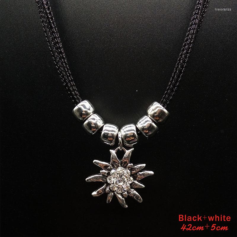 

Pendant Necklaces Fashion Traditional Bavarian Edelweiss Necklace Color German Flower Women Oktoberfest Party Costume JewelryPendant