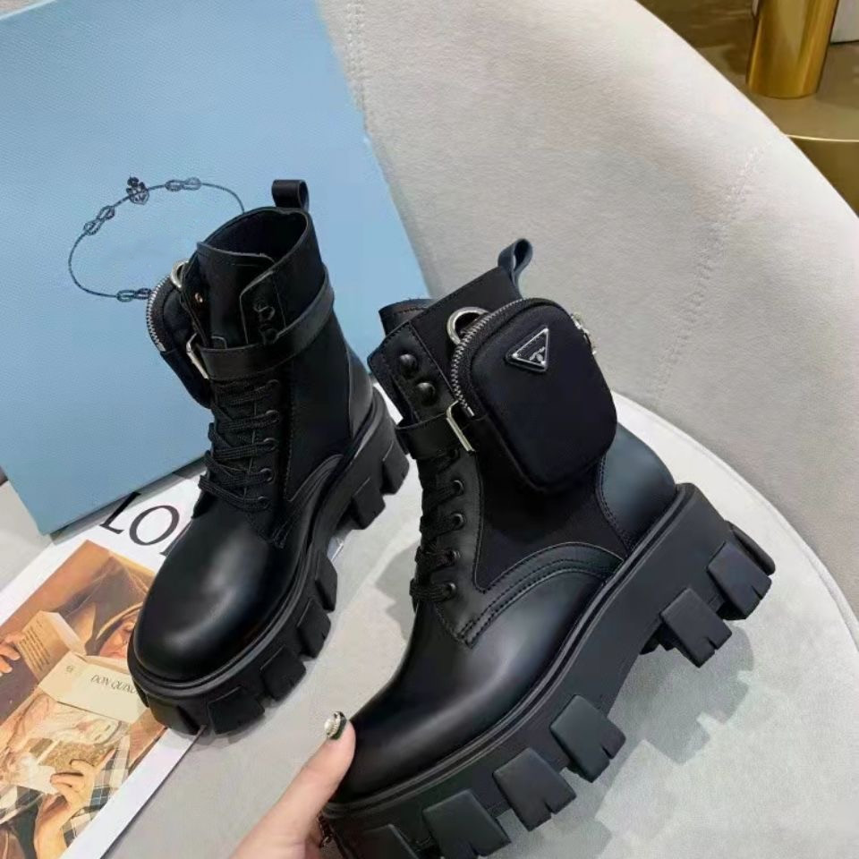 

Women Designers Boots Ankle Martin monolith boot military inspired oversized leather shoes combat Platform bottom nylon bouch with bags e22