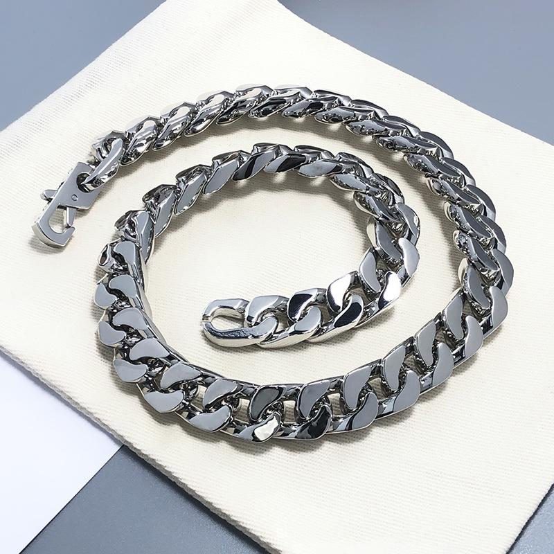 

Chains Stainless Steel Silver Cuban Chain Hip Hop Ladies Men's Necklace Fashion Jewelry Gift AccessoriesChains
