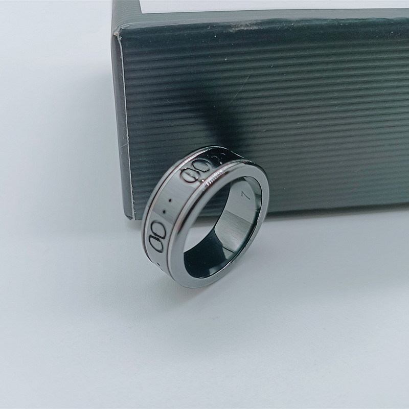 

Fashion personality skull shape couple designer ring men and women engagement jewelry does not fade elf logo to send lover gifts all-match temperament