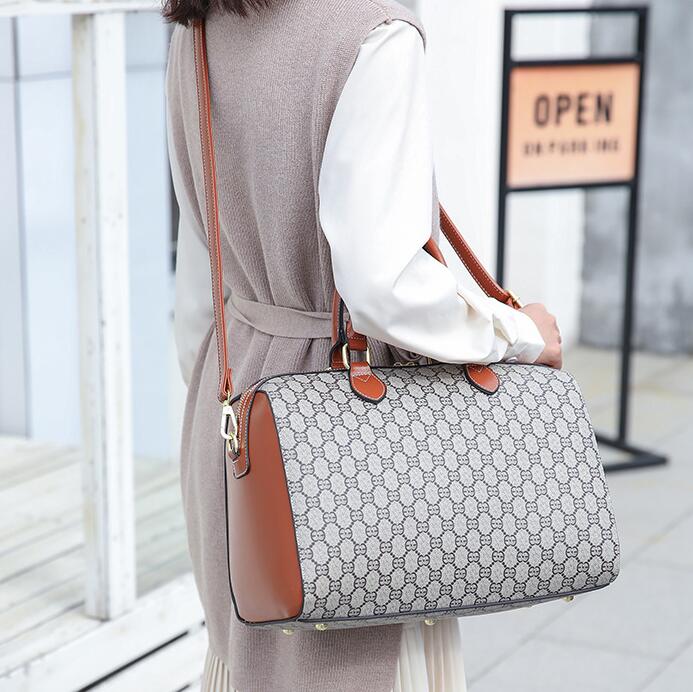 

Wholesale printing crossbody bag classic polka dot retro handbag street personality leather backpack large capacity cross color matching fashion handbags, Gray3-182