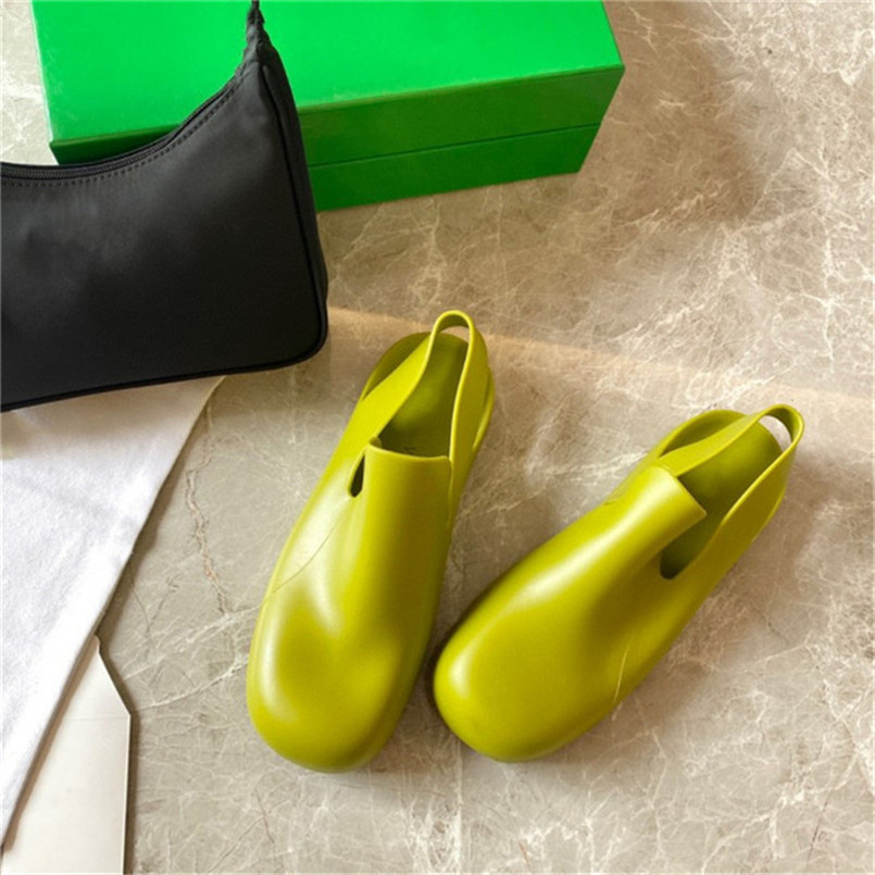 

2022 Designers Rubber puddle Clog Sandals Smooth Matte Women Slippers Supportive Slingback Strap Loafers Slip-on Style botega Slides Branded jelly rain Shoes, Brown