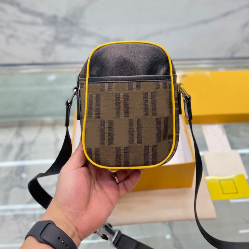 

Crossbody Handbags Mini Mobile Phone Bag Unisex Messenger Bags Classic Letter Prints Flap Wallet Wide Weave Shoulder Strap Interior Canvas