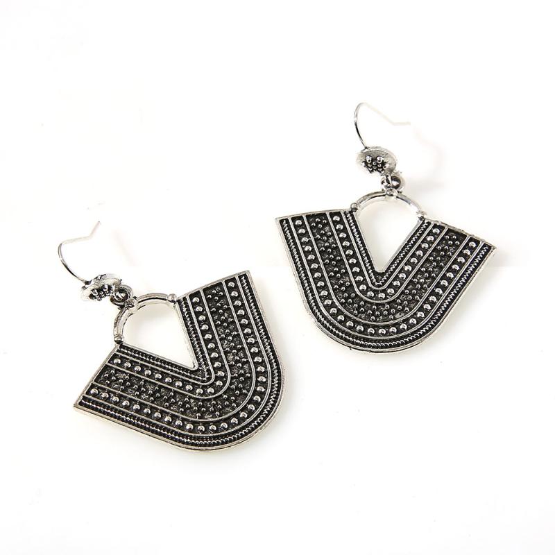 

Dangle & Chandelier Boho V-neck Cloth Tassels Drop Earrings Vintage Black Geometric Ear Jewelry For Women Party Decoration Wholesale