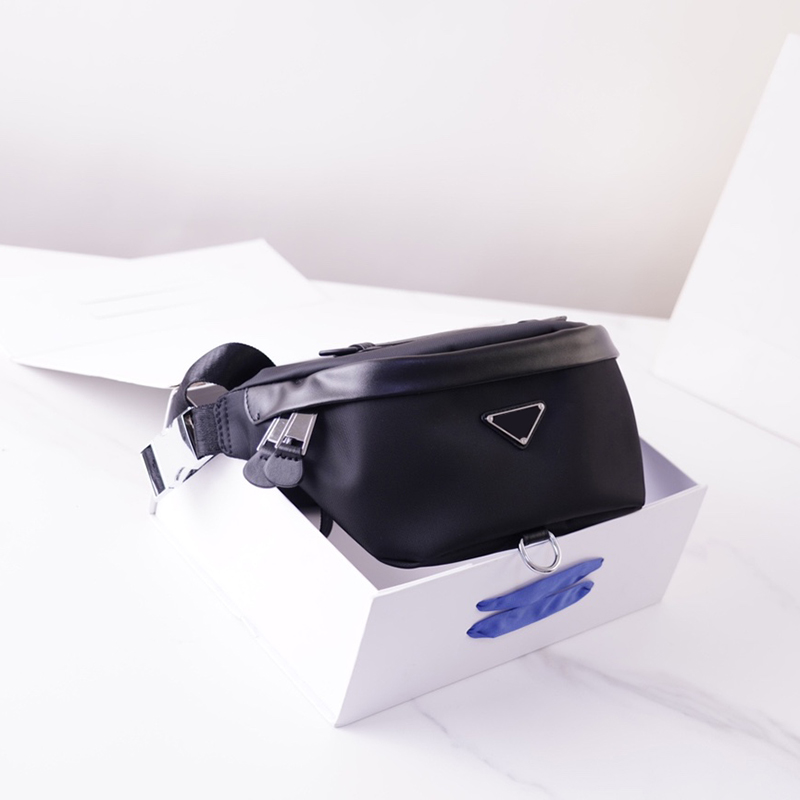 

Designer Bumbag Luxury Fanny Packs Women Men Bumbags Fashion Crossbody Shoulder Bag Waist Bags Temperament P Bum Bag Cross Fanny Pack, Black(with box)