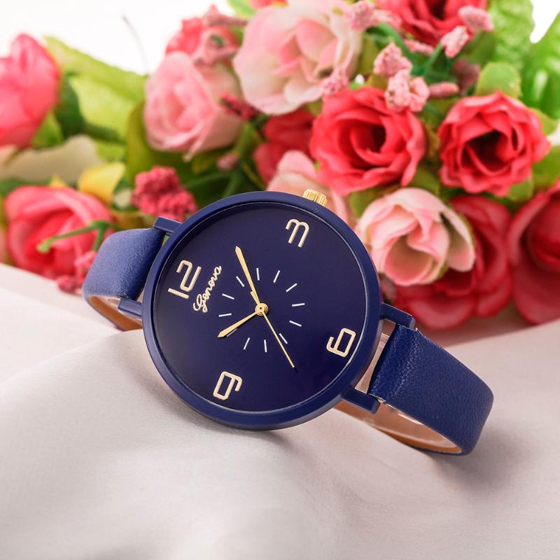

Wristwatches Fashion Simple Women Watches Casual Checkers Faux Leather Quartz Analog Wrist Watch High Quality Wristwatch Gift For FemaleWris, White