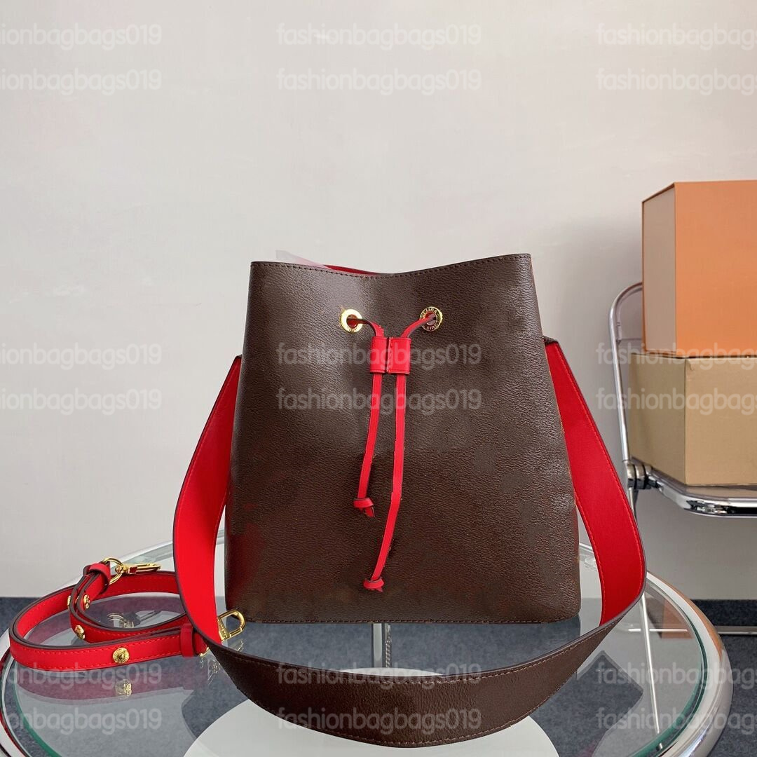 

NEONOE Womens Designers Bucket Bag Black/Brown/Pink/Red leather trim Drawstring Luxurys Vintage 1932 With wide shoulder strap Neo Noe Shoulder Bags
