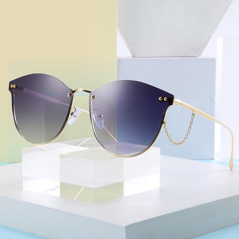 

Sunglasses Cat's Eye Chain Women's Fashion Rice Nail Cross Border Retro In Europe And AmericaSunglasses