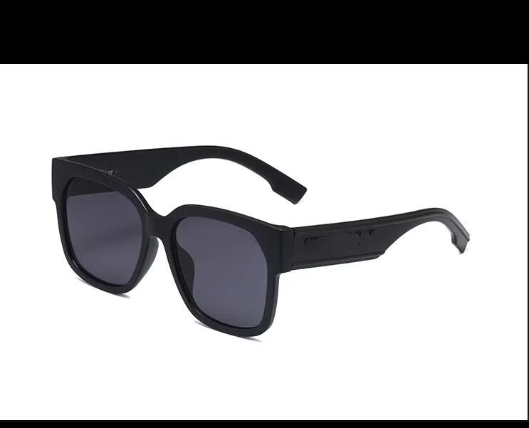 

Sunglasses Men's and women's personalized Sunglasses European American fashion retro trend reflective glasses round British6062
