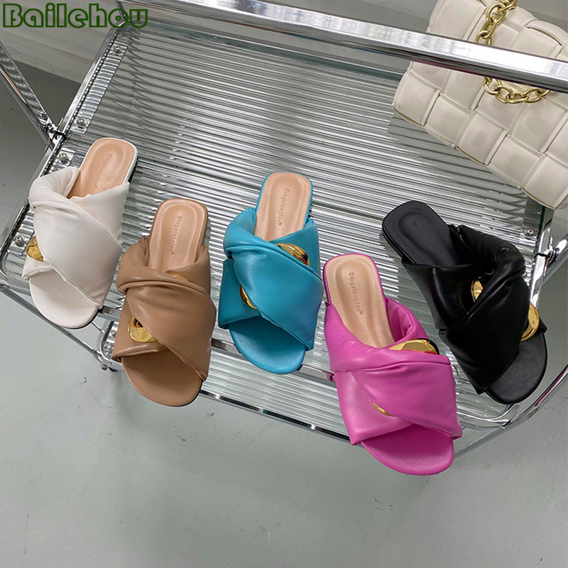 

Ladies Indoor Slippers Women Flip Flop Summer Shoes Metal Decoration Female Shoes Outside Slides Flats Rubber Slippers, Black