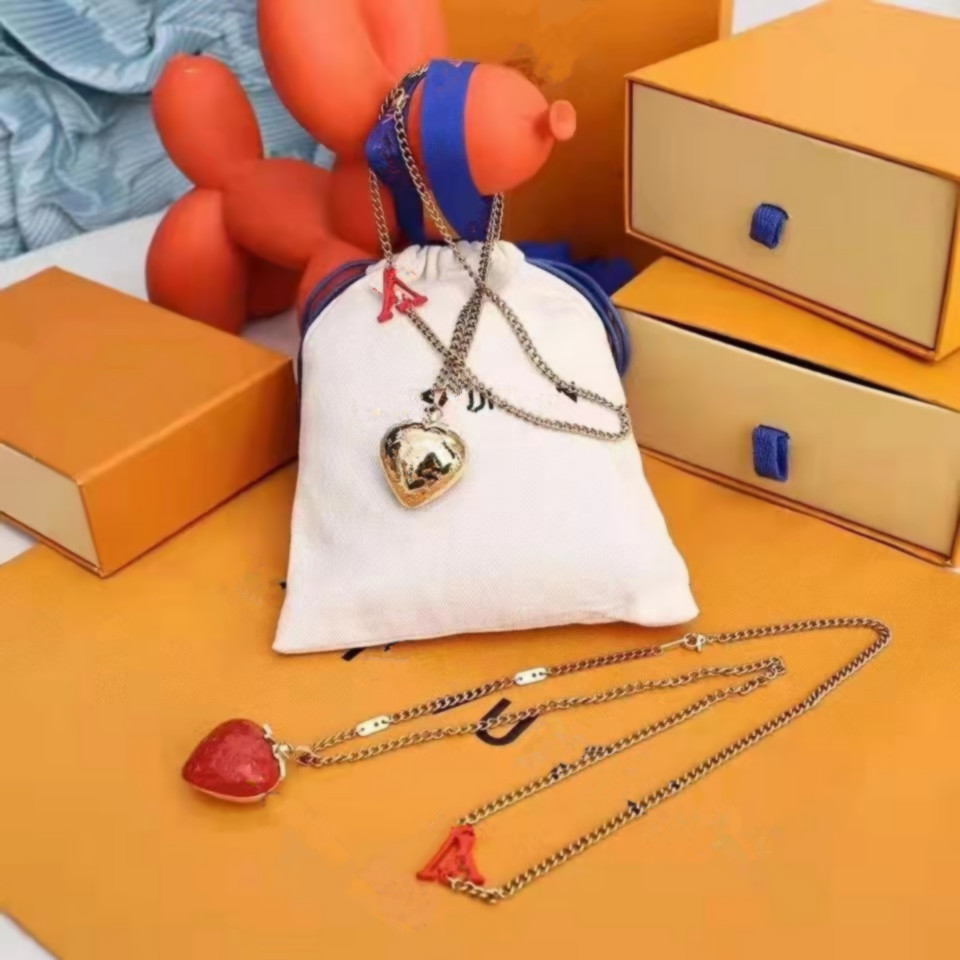 

New fashion high quality men's strawberry Pendant Necklace luxury jewelry birthday gift party accessories