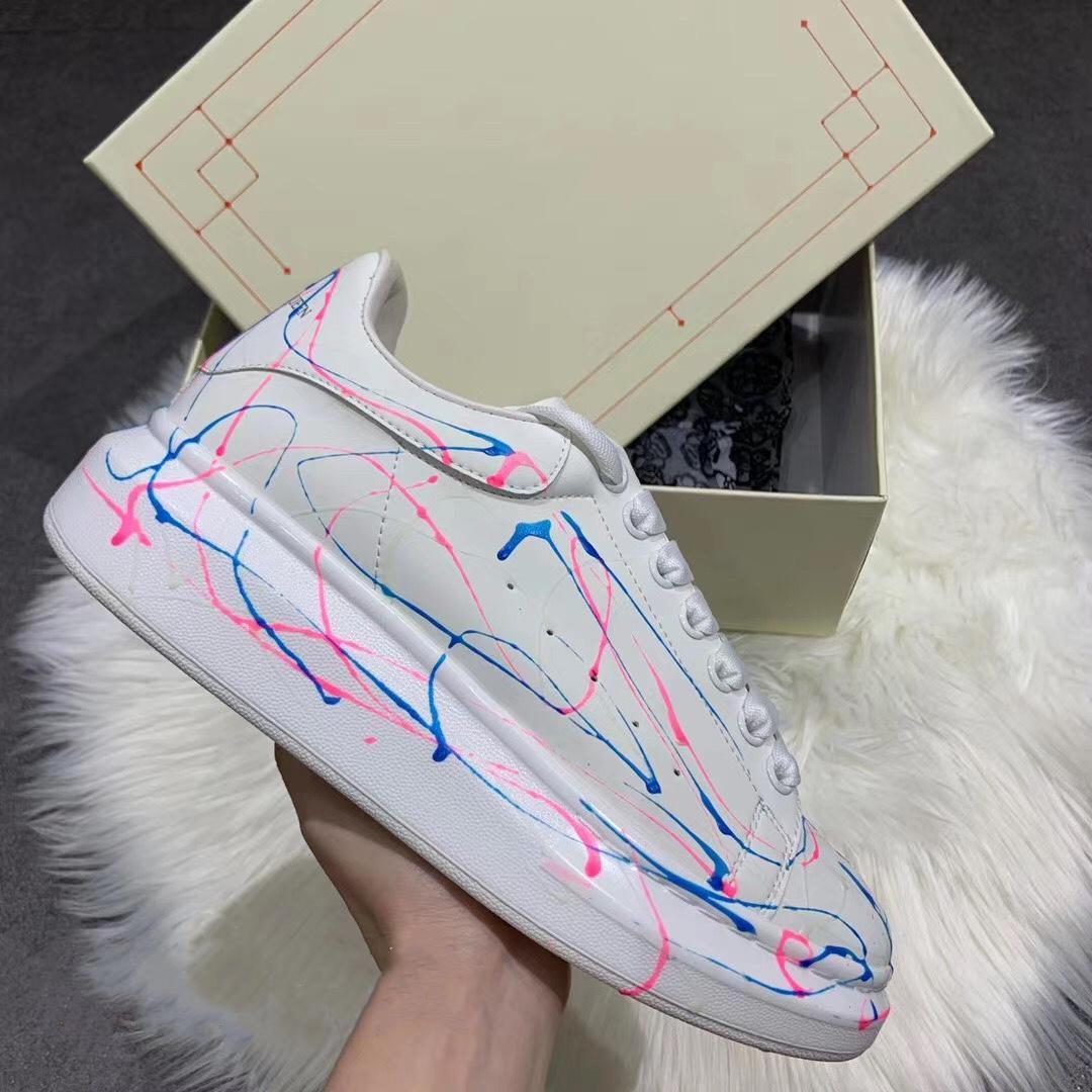 

2021 Fashion Men Shoe Designer Women Leather Lace Up Platform Oversized Sole Sneakers White Black Likes mens womens Luxury velvet suede Casual Shoes With logo, Box