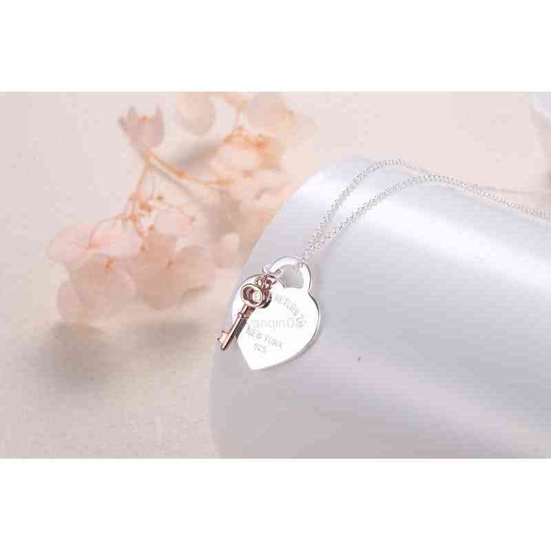 

Women's Silver Love 925 Charm Necklace Heart Pendant Key Heart-shaped Pendant Necklace G1130