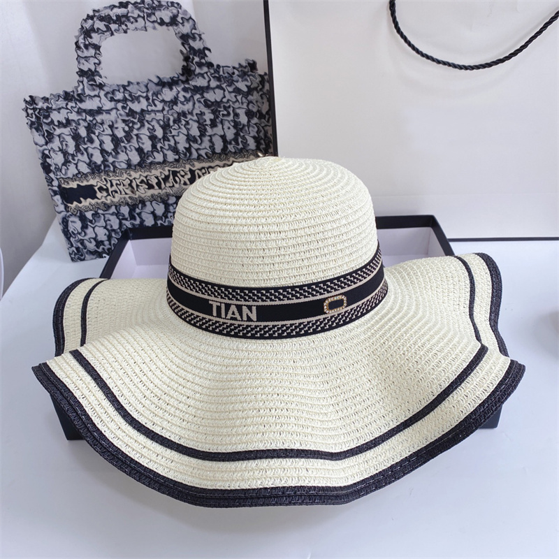 

Luxury Womens Designer Ruffled Straw Hat Fashion Baseball Cap For Men Woman Wide Brim Hats Summer Bucket Hats Outdoor Beach Hats, Box