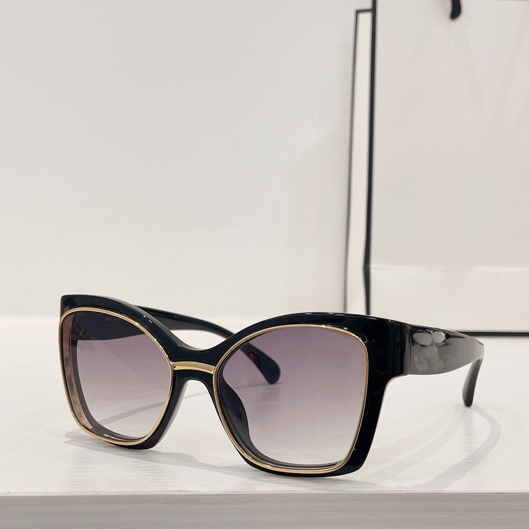 

New Black Sunglasses HD Anti-Blue Light Personality Contrast Color Trend Glasses Frame Retro Fashion Accessories