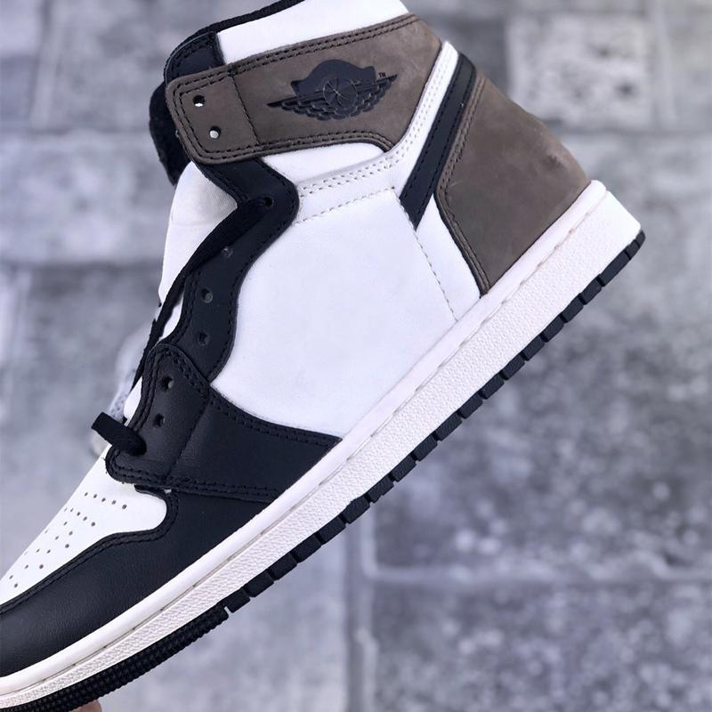 

Mens Shoes Jumpman 1 Highs OG Dark Mocha Basketball Shoe High Quality Sports Sneakers Real Leather Color BLACK/Dark Mocha Size 36-47 Available, Box
