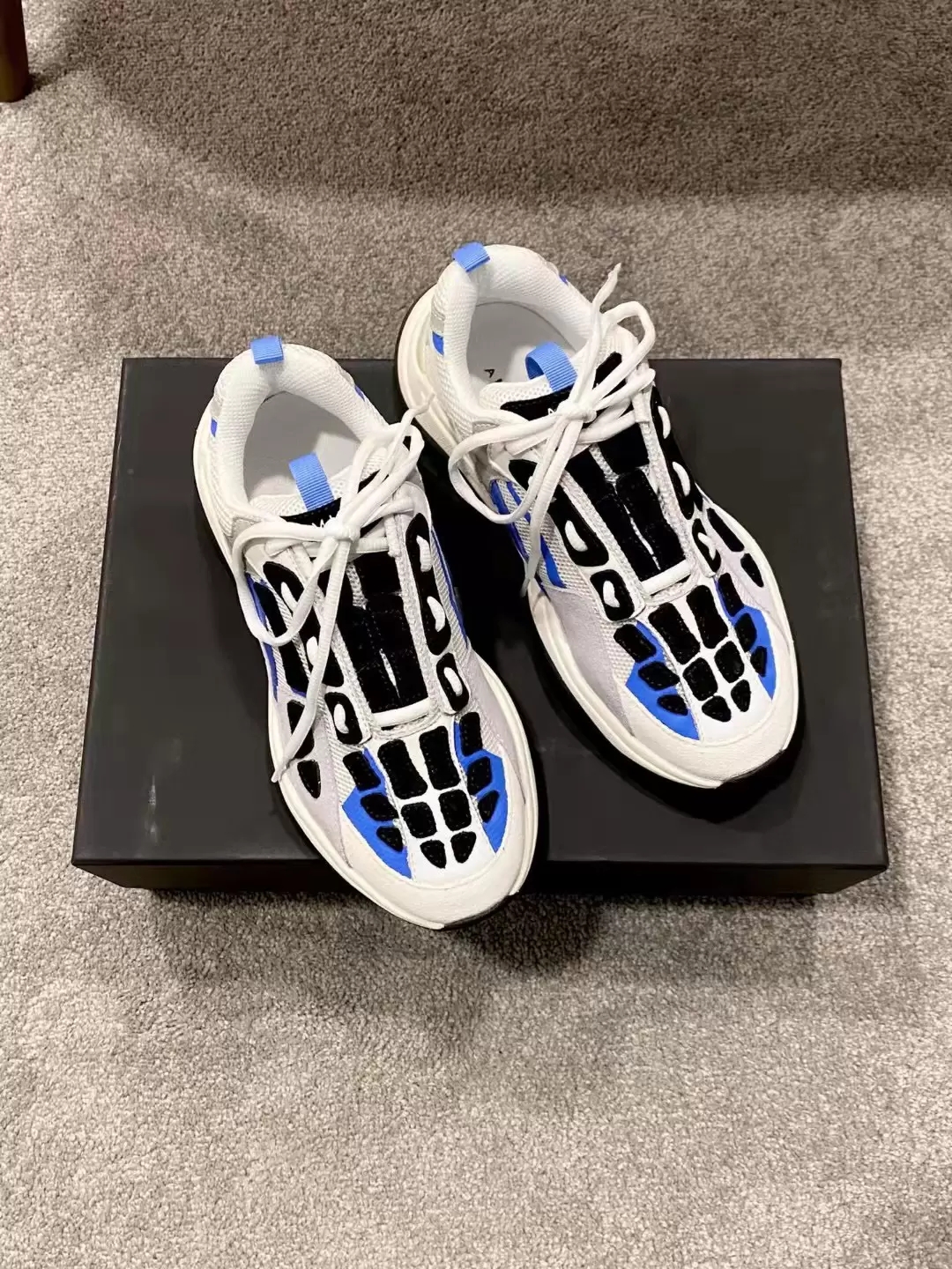 

Man Shoes Bone Runner Blue Sneakers Fashion Street Style Ami Ri Hand-cut Sewn Classic Skeleton Leather Trainers California Rock Roll