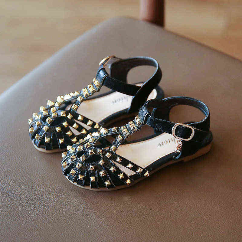 

Girls Sandals Kids Baby Rivet Shoes Summer Children Hollow Fashion Little Girl Princess Shoes Soft Sole Casual Sandals G220418, Silver