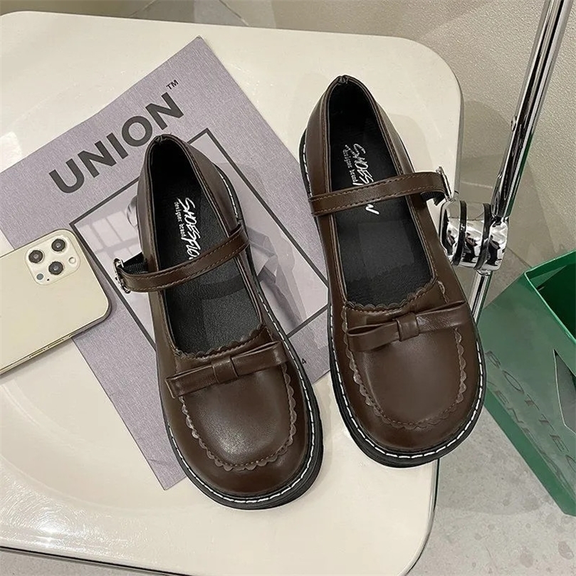 

Sepatu Retro Lolita Mary Jane untuk Wanita Lucu Kawaii Ikatan Simpul Hati Gotik Chunky Platform Flat Fashion Desainer Kulit 220614, Black matte