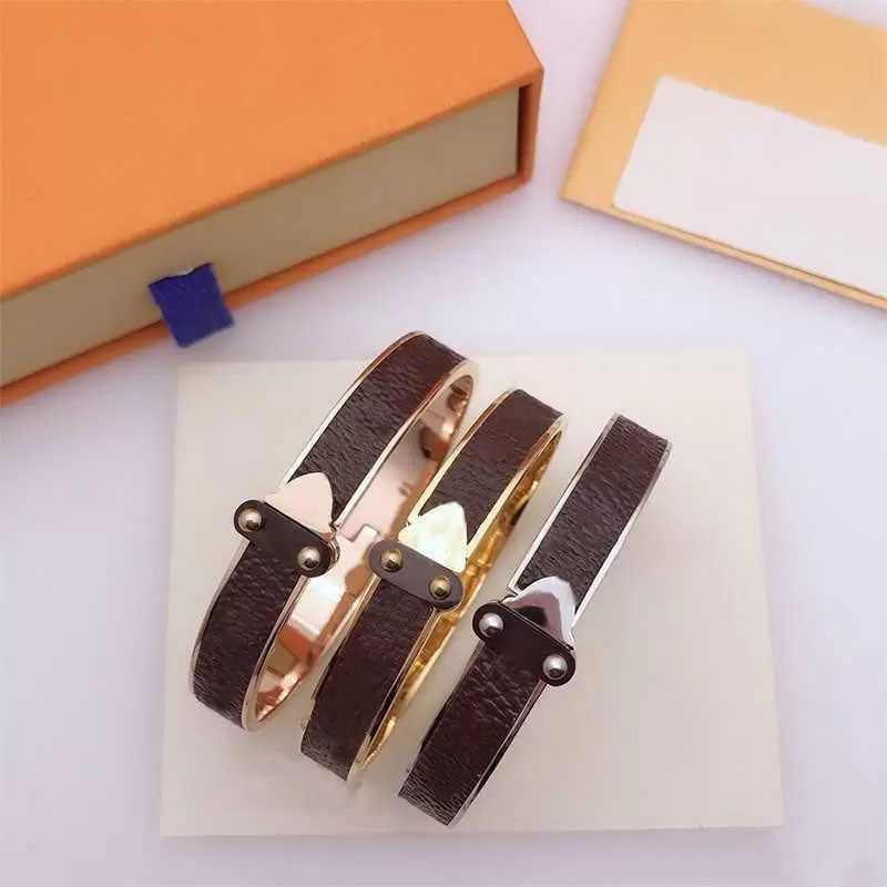 

Bracelet men and women high quality Bangle leather stainless steel buckle leathers bracelets Engagement Party Jewelry gift Alex