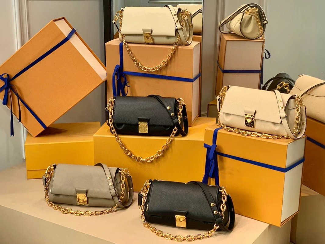 

Black Emboss Cowhide Favorite Chain Shoulder Crossbody Bags Nano Lady Purses Designer Luxury Handbags Clutch Wallets Women Messenger Bag, Bubble paper packag