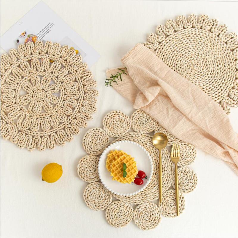 

Mats & Pads INS Handmade Straw Insulation Tea Cup Mat Po Props Placemat Non-slip Simple Round Home Decor Kitchen Table Bohemia