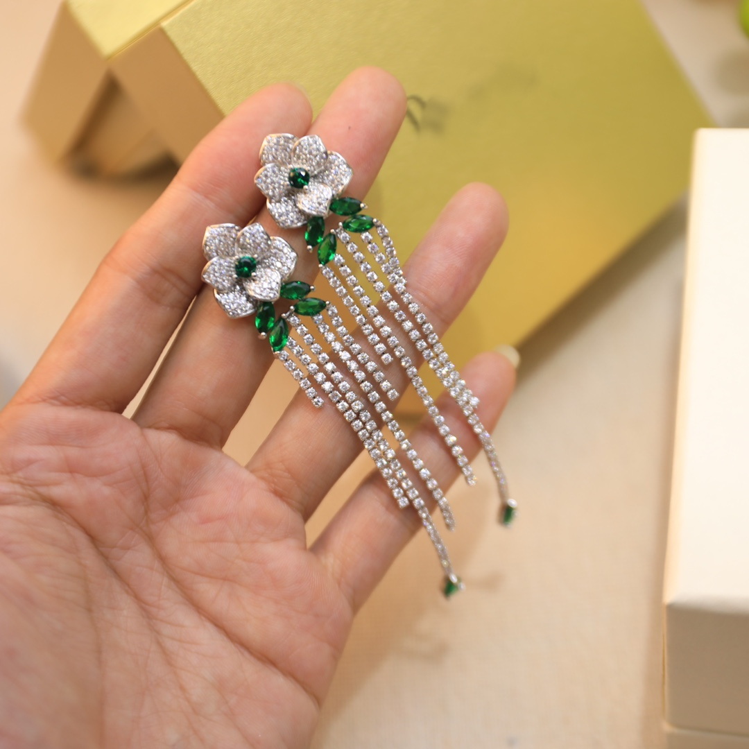 

PIAG earrings ROSE series Possession Extremely 18K gold plated sterling silver Luxury jewelry brand Sunlight exquisite gift for girlfriend