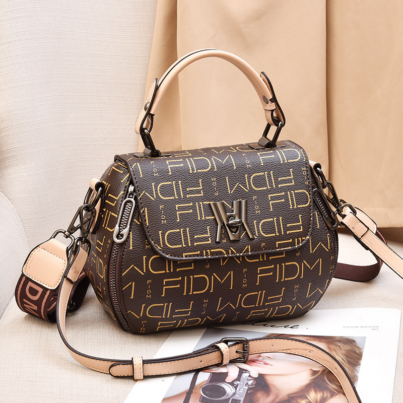 

Wholesale ladies leather shoulder bag sweet little fresh car stitching rhombus handbag personality round diamond buckle handbags retro brown printed backpack, Brown11-0313