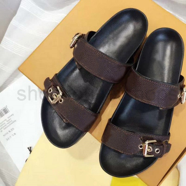 

BOM DIA FLAT MULE 1A3R5M slipper Cool Effortlessly Stylish Slides 2 Straps with Adjusted Gold Buckles Women Summer Slippers
