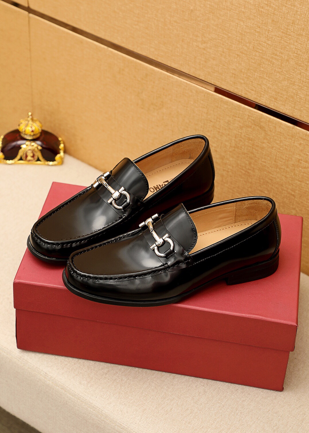 

High Quality 2022 Mens Dress Shoes Gentlemen Brand Fashion Genuine Leather Business Oxfords Men Travel Walk Casual Loafers Size 38-45, Black 1