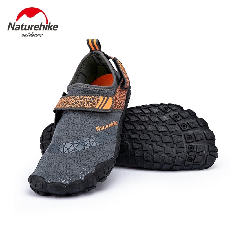 

Non-slip Wading Upstream Beach Shoes Thickened Rubber Sole Anti-skid Wear-resistant Bottom Drain Hole Design Shoe 220616