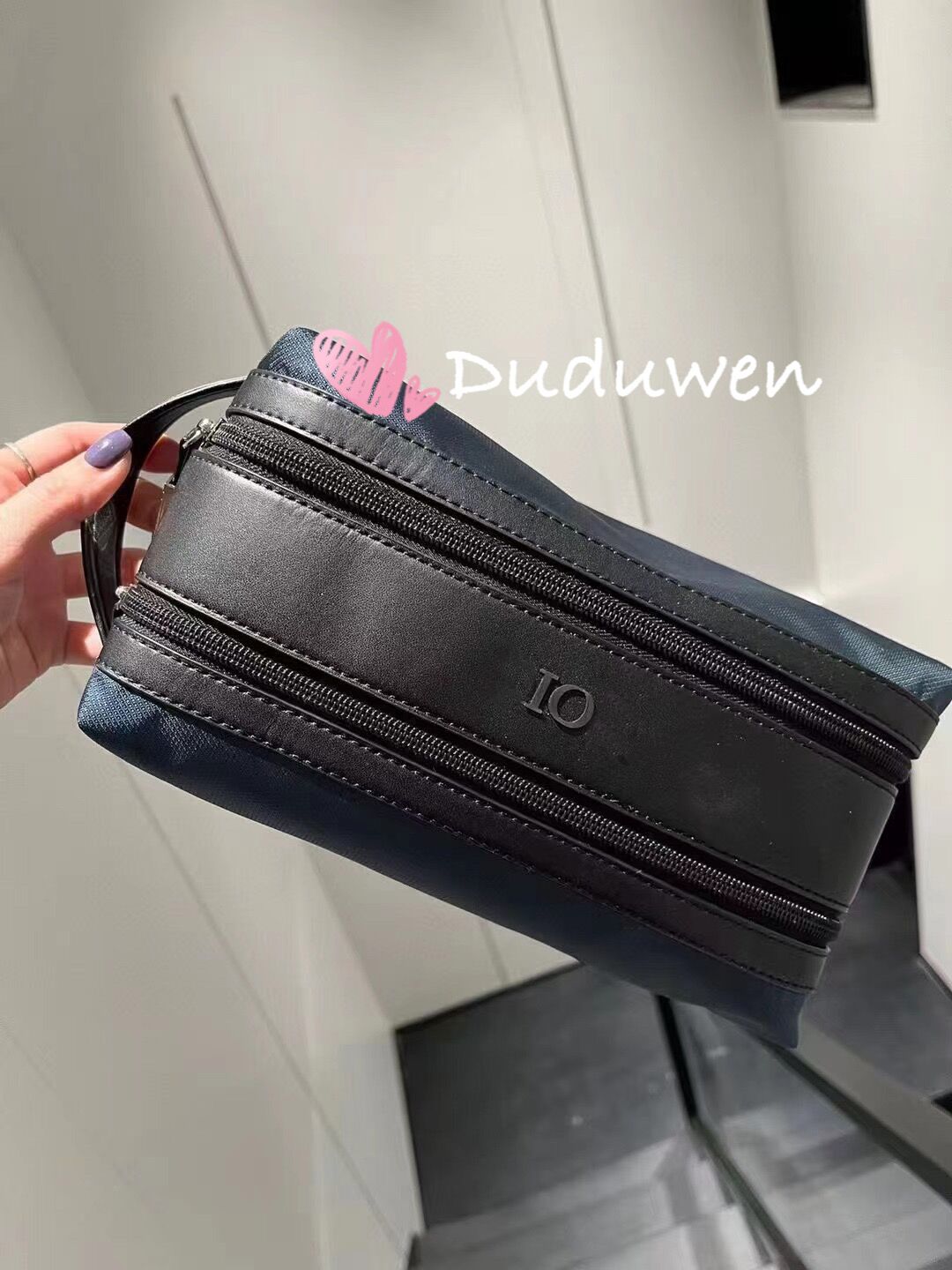 

high-capacity fashion strorage bags man washing organization vip-collection cd classic blue color double zipper gift packing box