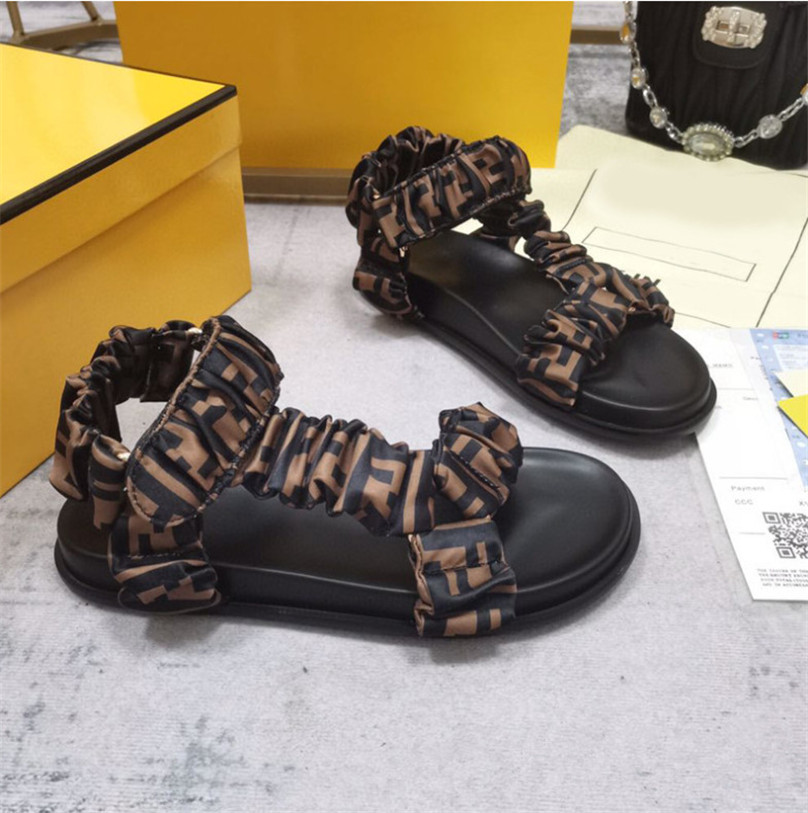 

2022 Paris Women luxurys designers sandals Slippers fashion Summer Girls Beach womens sandal Slides Flip Flops Loafers Sexy Embroidered shoes large 35-41, Dark brown