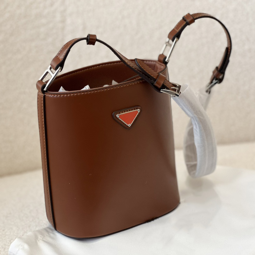 

Woman Bucket Designer Bag Shoulder Bags Lady Cute Luxury Handbags Women Texture Fashion Handbag Large Capacity, Red