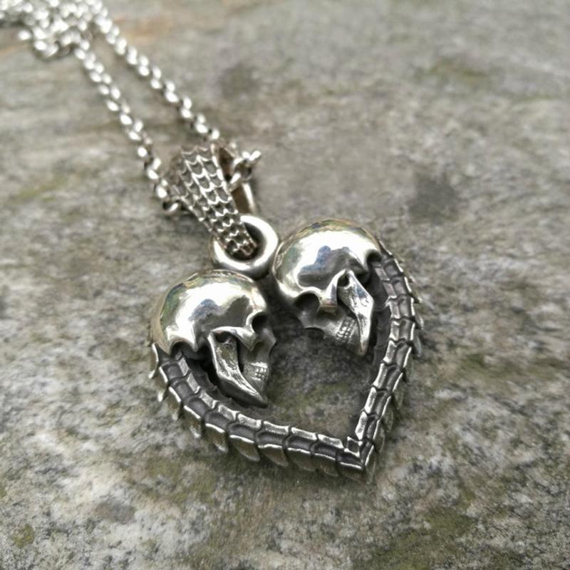 

Pendant Necklaces Unique Design And Personality Double Skull Love For Men Women Couples Fashion Trend Party Necklace JewelryPendant