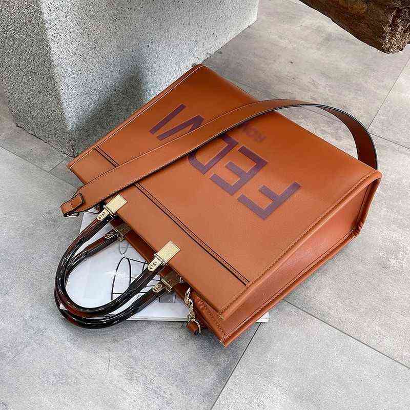 

High large capacity bag women's autumn and winter new temperament handbag retro oblique Purses, Black