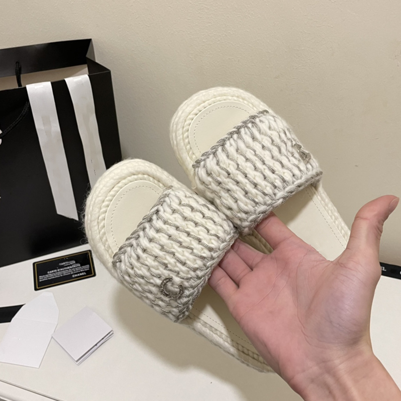 

Women Fashion Designer Wool Hand-wove Platform Couple Slippers Open Toe One Word Drag Lattice Two-color Cross Braided Hardware Buckle Matching Sandals, Black