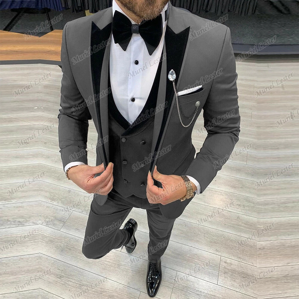 New Smoking Business Men Suits Custom Made Groom Wear Trajes De Hombre Black Peaked Lapel Jacket+Vest+Pants Wedding Tuxedos-image-758684729
