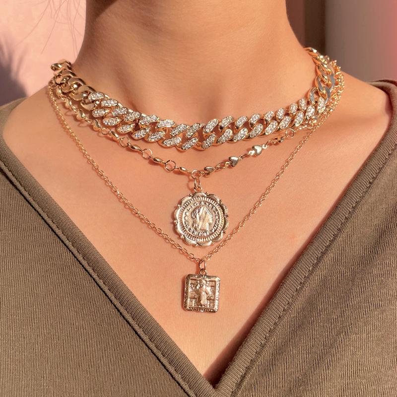 

Chains Bling Rhinestone Cuban Chain Necklace Multilayer Vintage Metal Portrait Coin Pendant For Women Men Punk Hip Hop JewelryChains