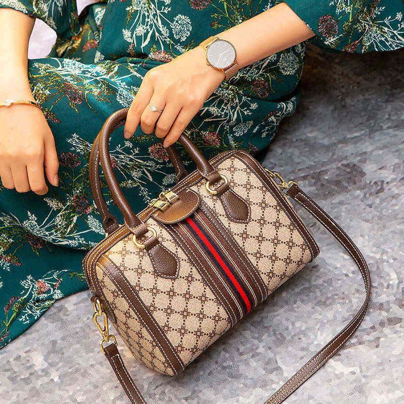 

Handbags Outlet women's 2022 new versatile pillow large capacity handbag atmosphere, Coffee