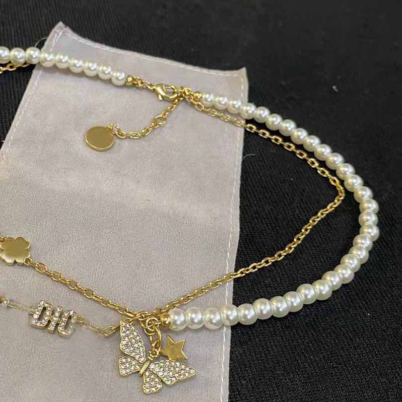 

Retro Pendant Necklaces Butterfly Diamond for Woman Teen Girls Gifts Hollow Star Pearl Vintage Accessories Double Layer Chain Lucky Four Leaf Clover Pendants Alloy