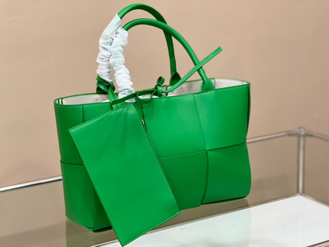 

Premium Designer Bags Classic Fashion Luxury Large Capacity Handbag Ladies, Customize