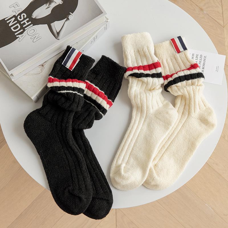 

Socks & Hosiery Pairs Woman Sock Autumn Winter Thicken Warm Deer Plush Mid Calf Korea Casual All-match Striped Stockings Loose WomenSocks, 2 pairs