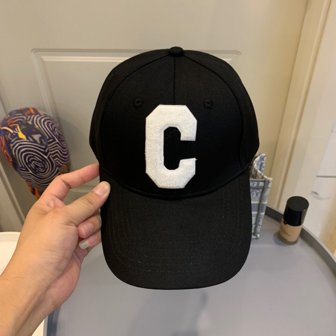 

Cool fashion mens designer caps high quality c printed men snapbacks outdoor spring autumn baseball cap, White