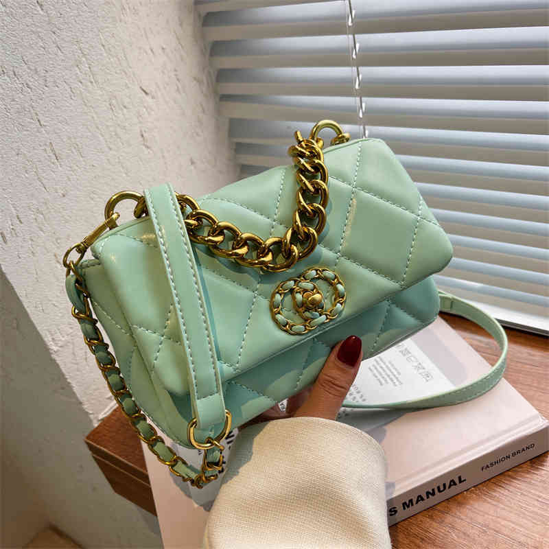 

Small Quilted Pu Leather Flap Crossbody Sling Bags for Women 2022 Trendy Summer Luxury Chain Handbag Simple Ladies Shoulder Bag, Black