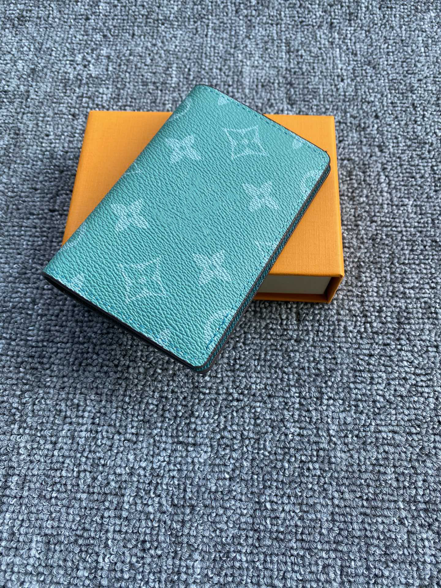 

Top Fashion Men and women purses leather designer luxury letters flower pattern chain interlayer hand classic with box SIZE 12-9-2.5cm 461334