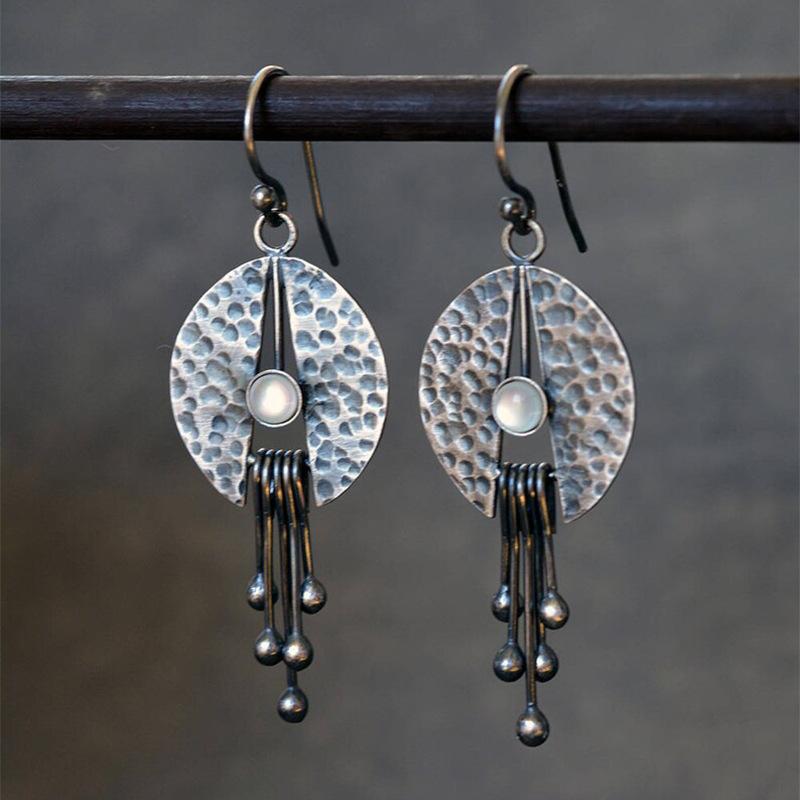 

Dangle & Chandelier Vintage Old Metal Hook Earrings For Women Fashion Silver Color Half Round Inlaid Opal Stone Handmade Jewelry
