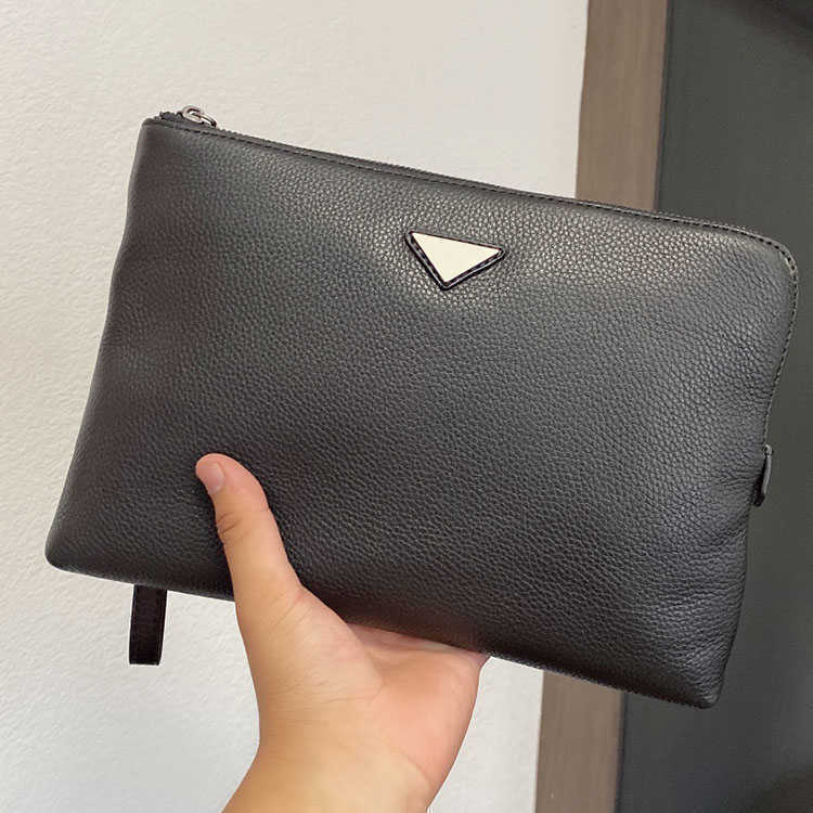 

2022 Designer Men Black Clutch Bags Cow leather Envelope bag Luxurys Handbag Card Holder Fashion purse